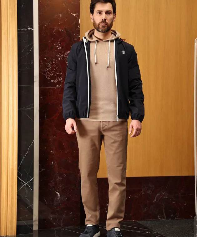 Brunello Cucinelli Giacca a vento blu con ricamo logo MM40A7440G