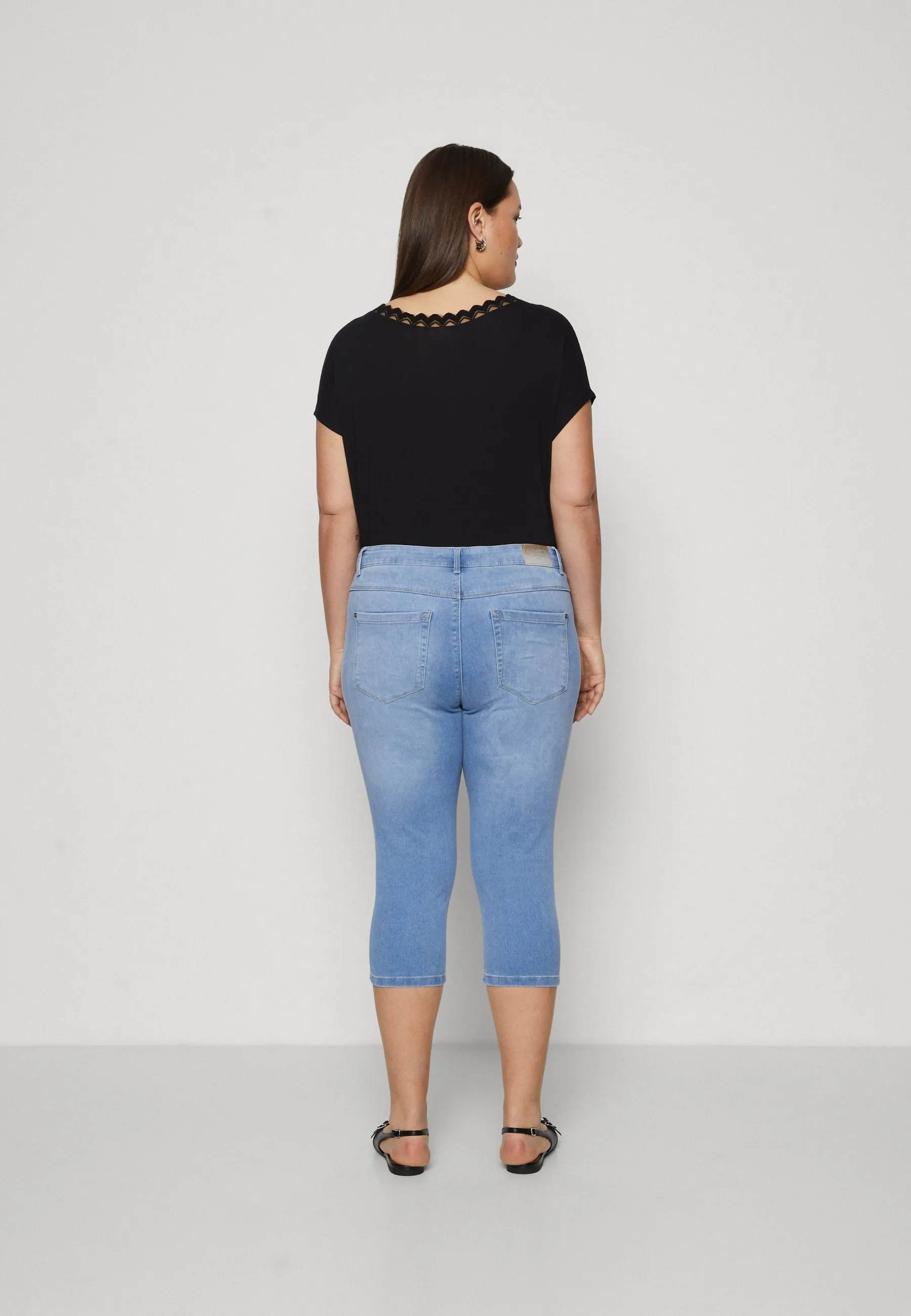 CARAUGUSTA KNICKERS - Shorts di jeans