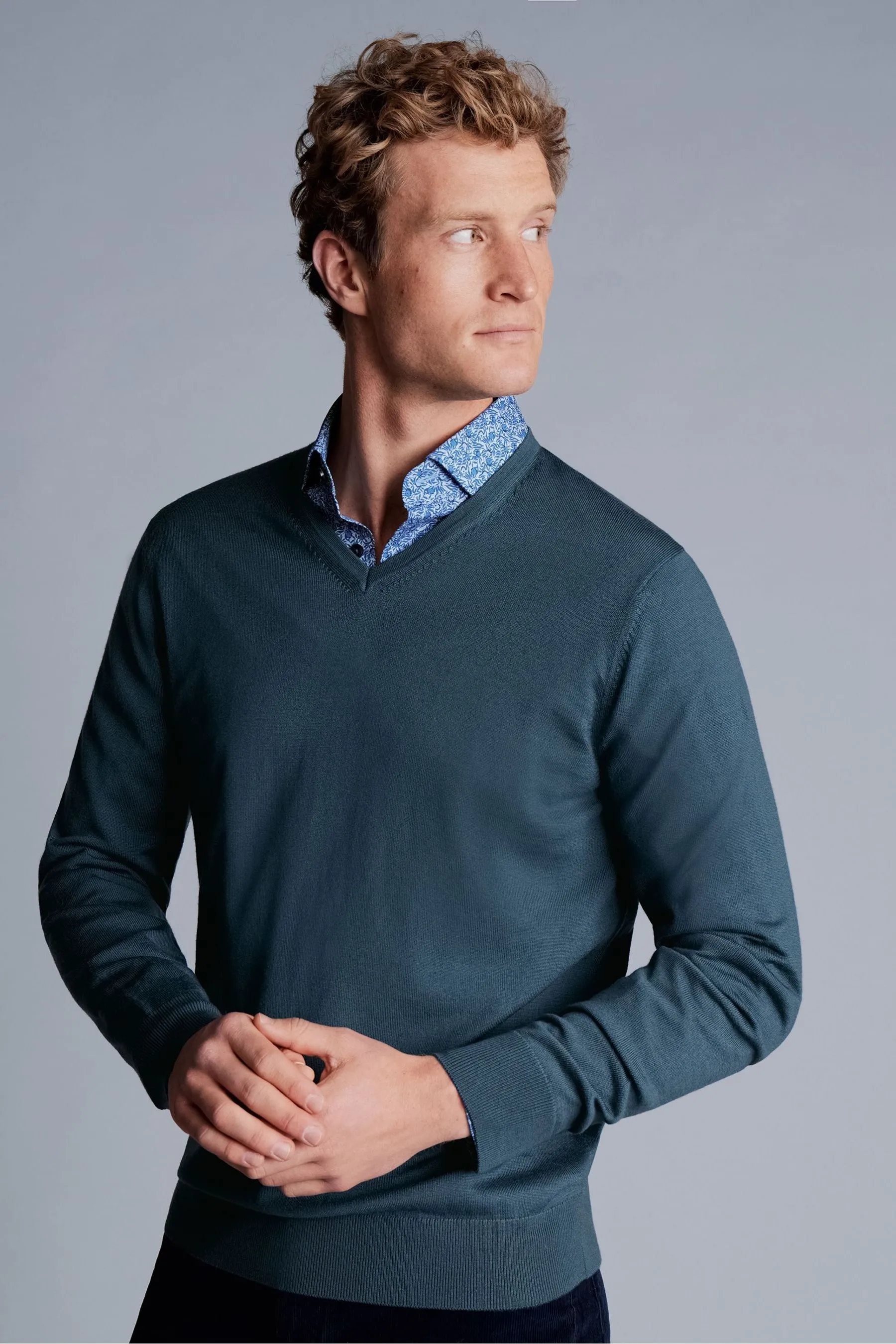 Charles Tyrwhitt - Maglia in puro lana merino con scollo a V