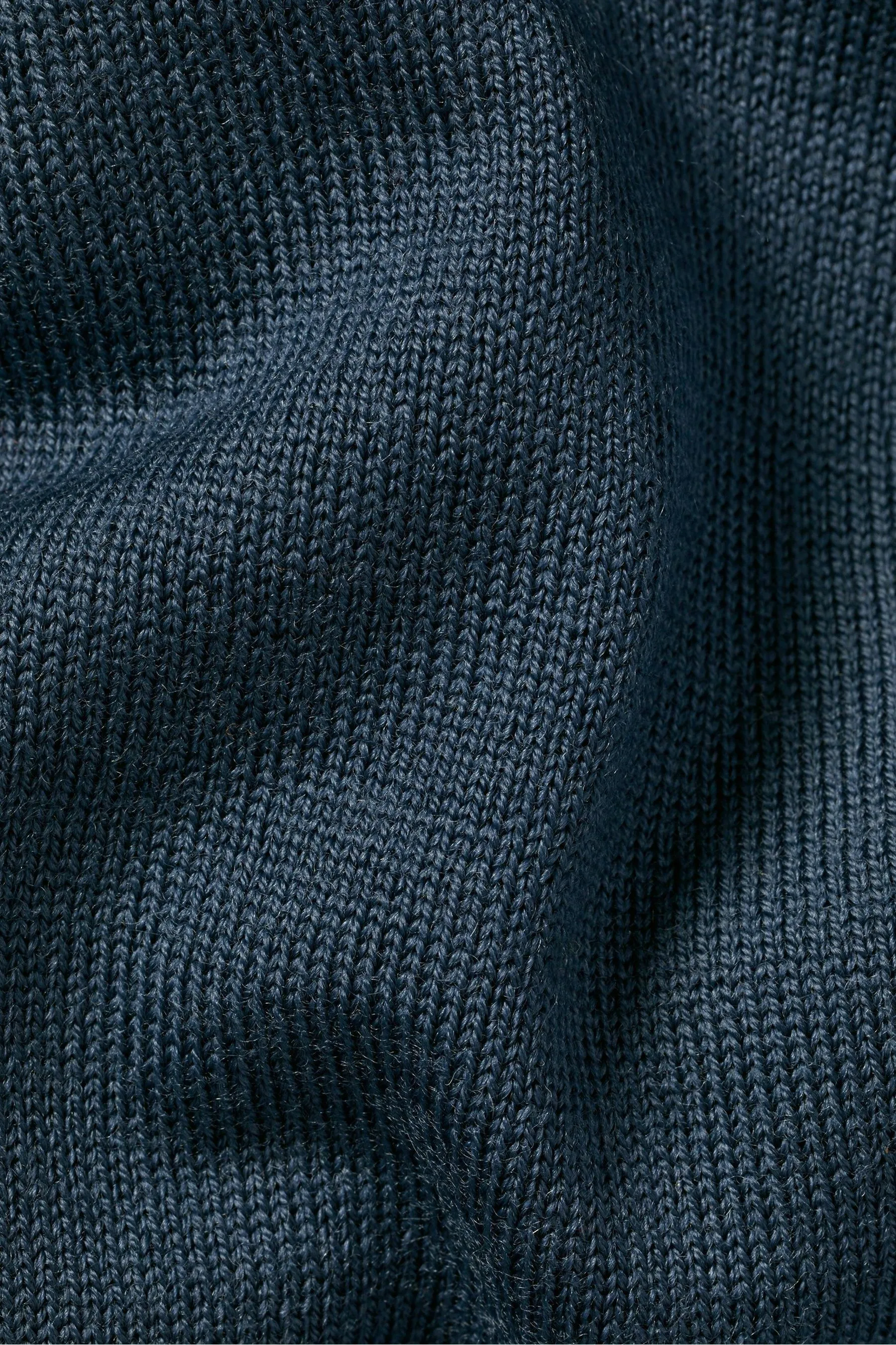 Charles Tyrwhitt - Maglia in puro lana merino con scollo a V