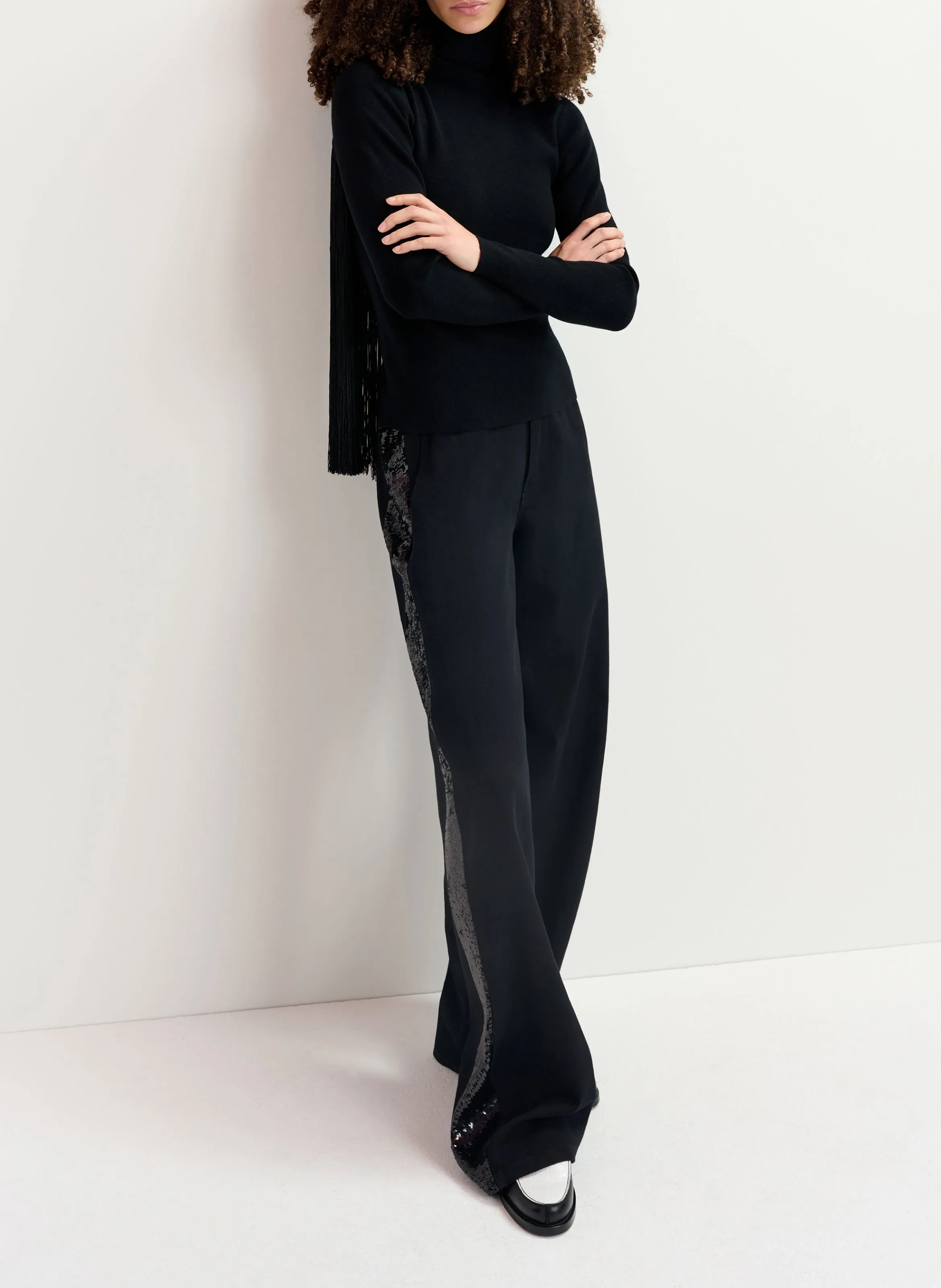  ESSENTIEL ANTWERP   GOLITTLE - Maglione dritto in maglia | Nero