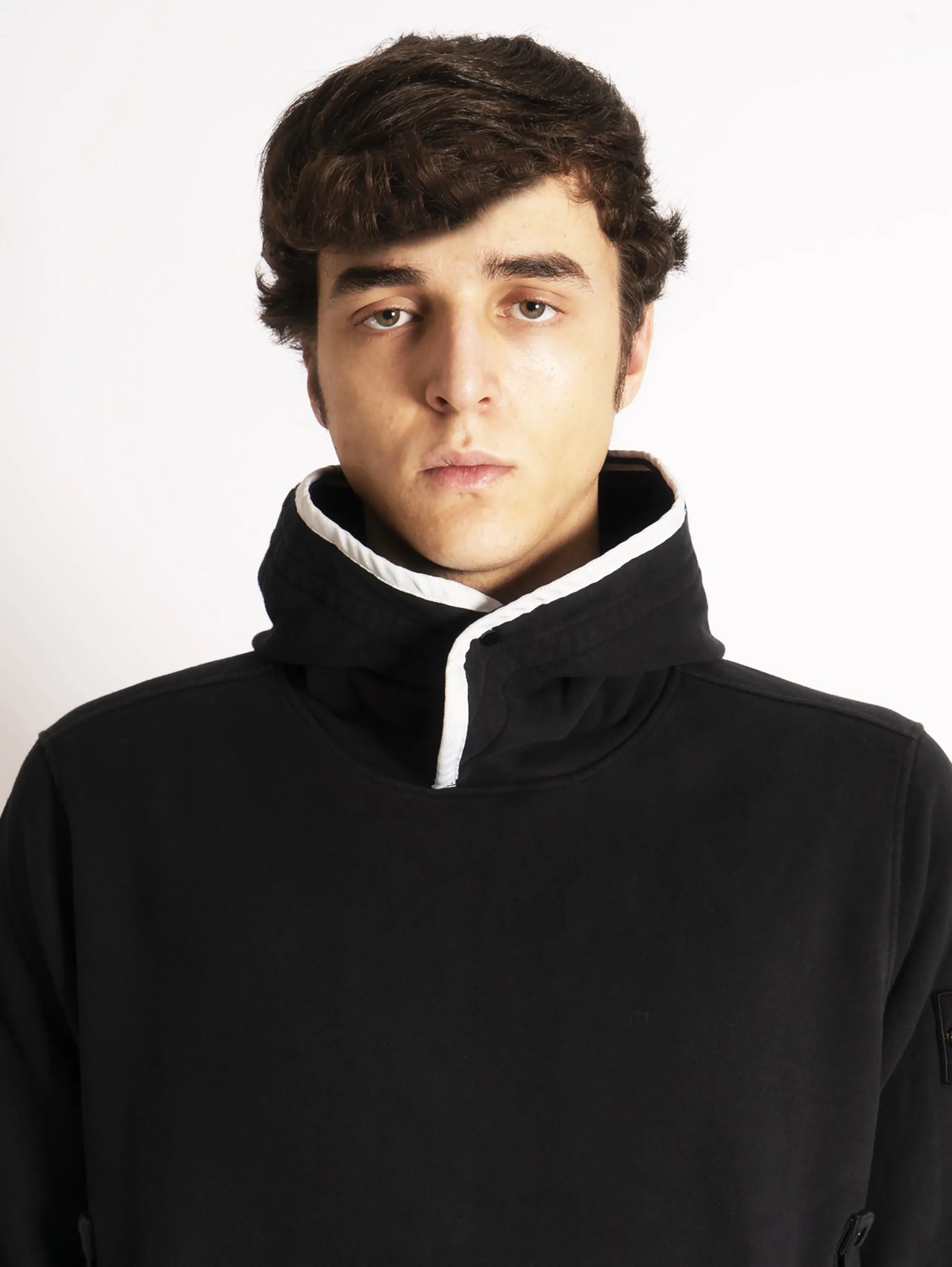 Felpa con Cappuccio in Cotone Smerigliato Nero