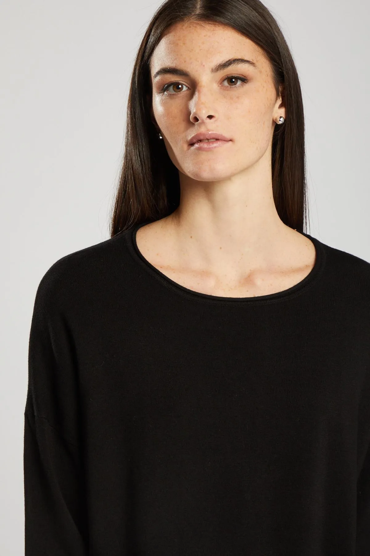 Maglia con tasca frontale NERO