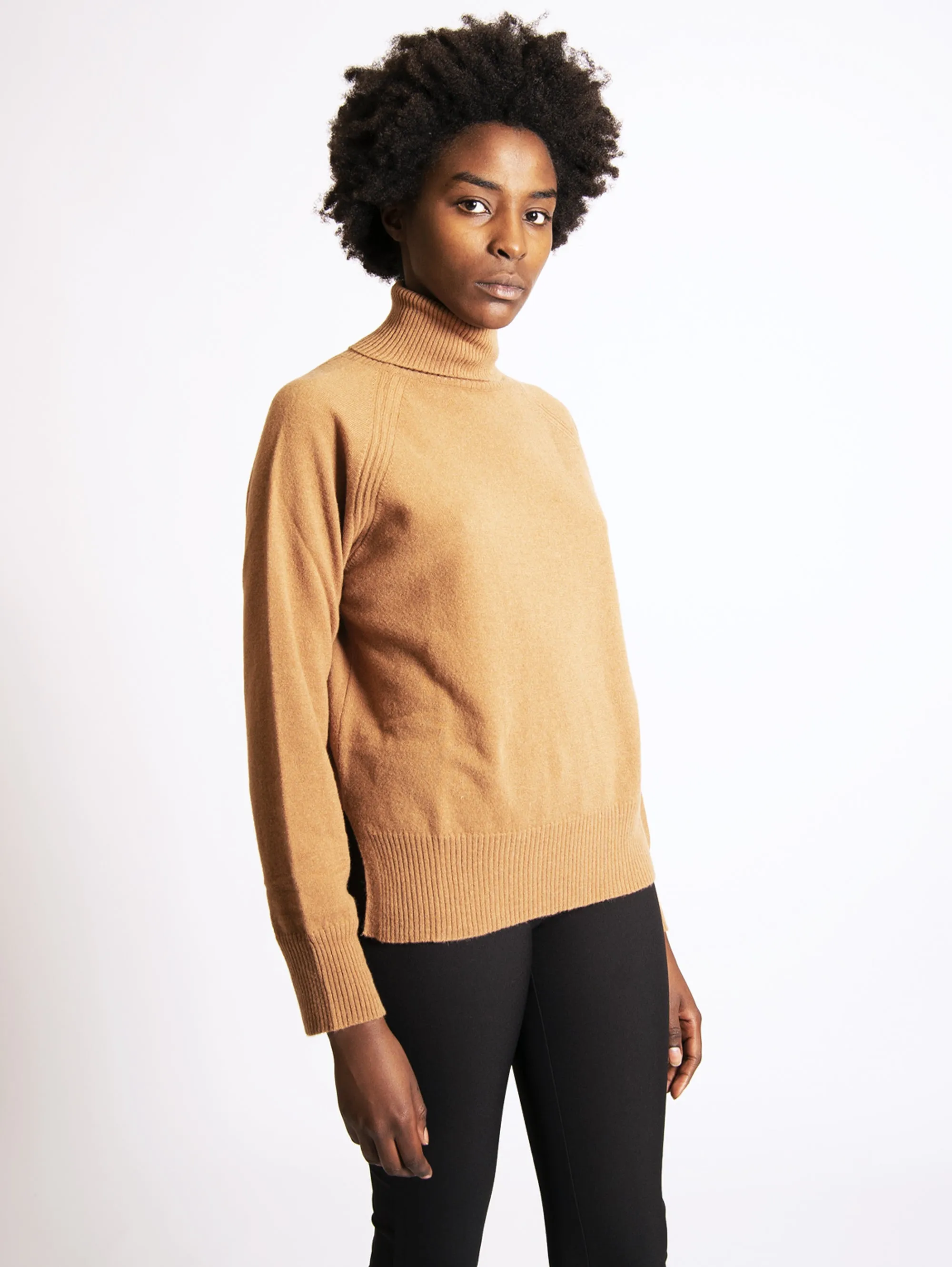 Maglia Dolcevita Cammello
