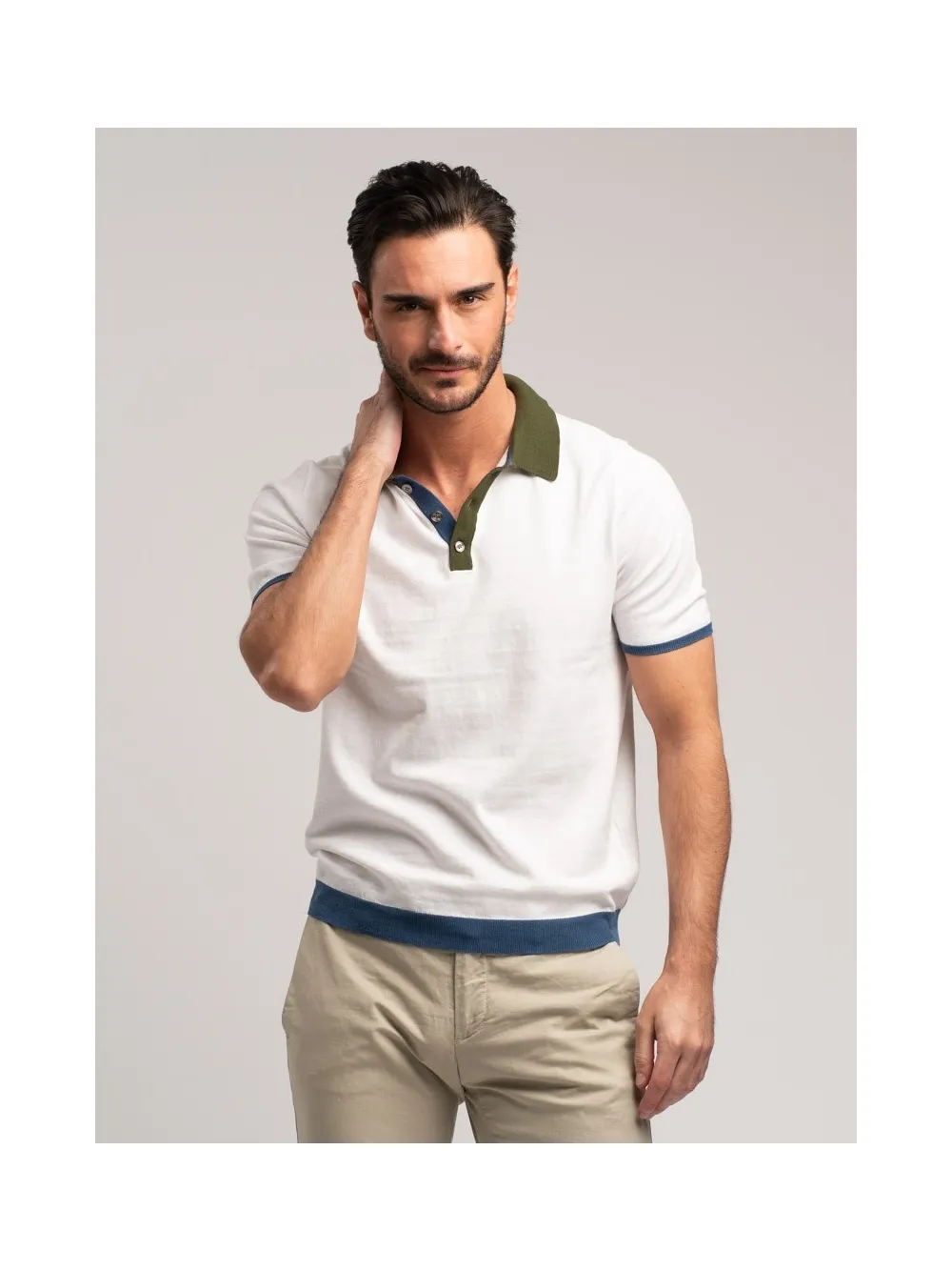 Maglia uomo stile polo a mezza manica realizzata in puro cotone lavorato a maglia