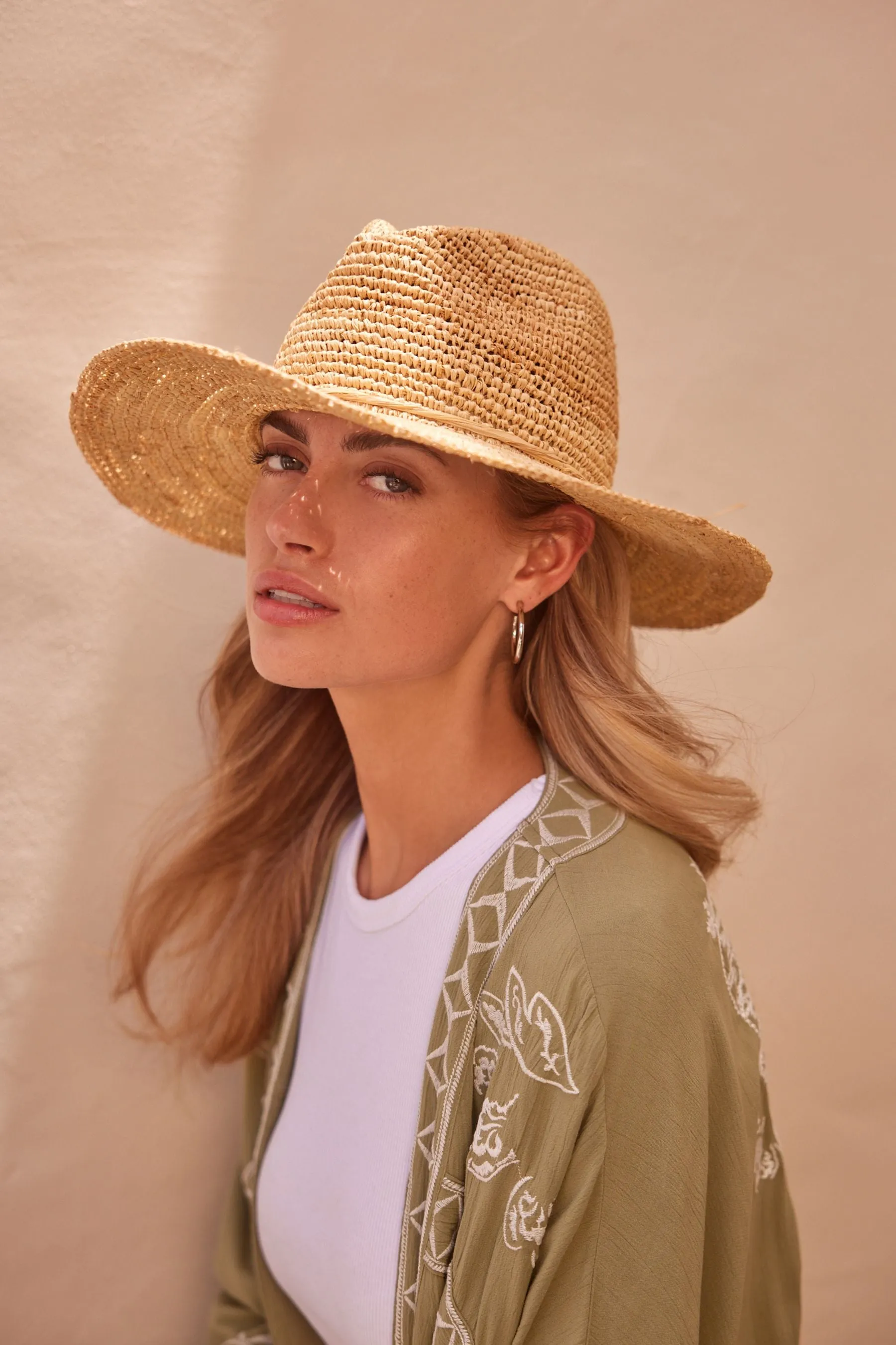 Neutro  - Cappello Panama con falda larga