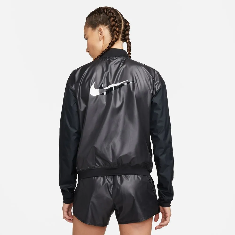 Nike Giacca Running Swoosh Nero Bianco Donna