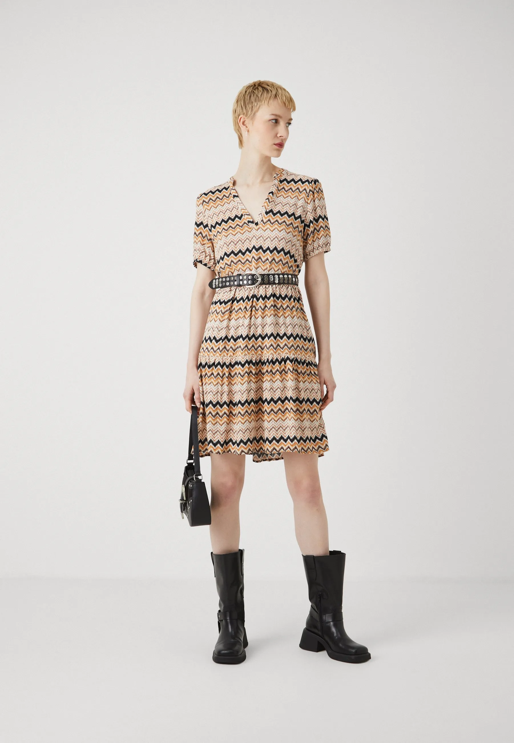 ONLNOVA LIFE THEA DRESS - Vestito estivo