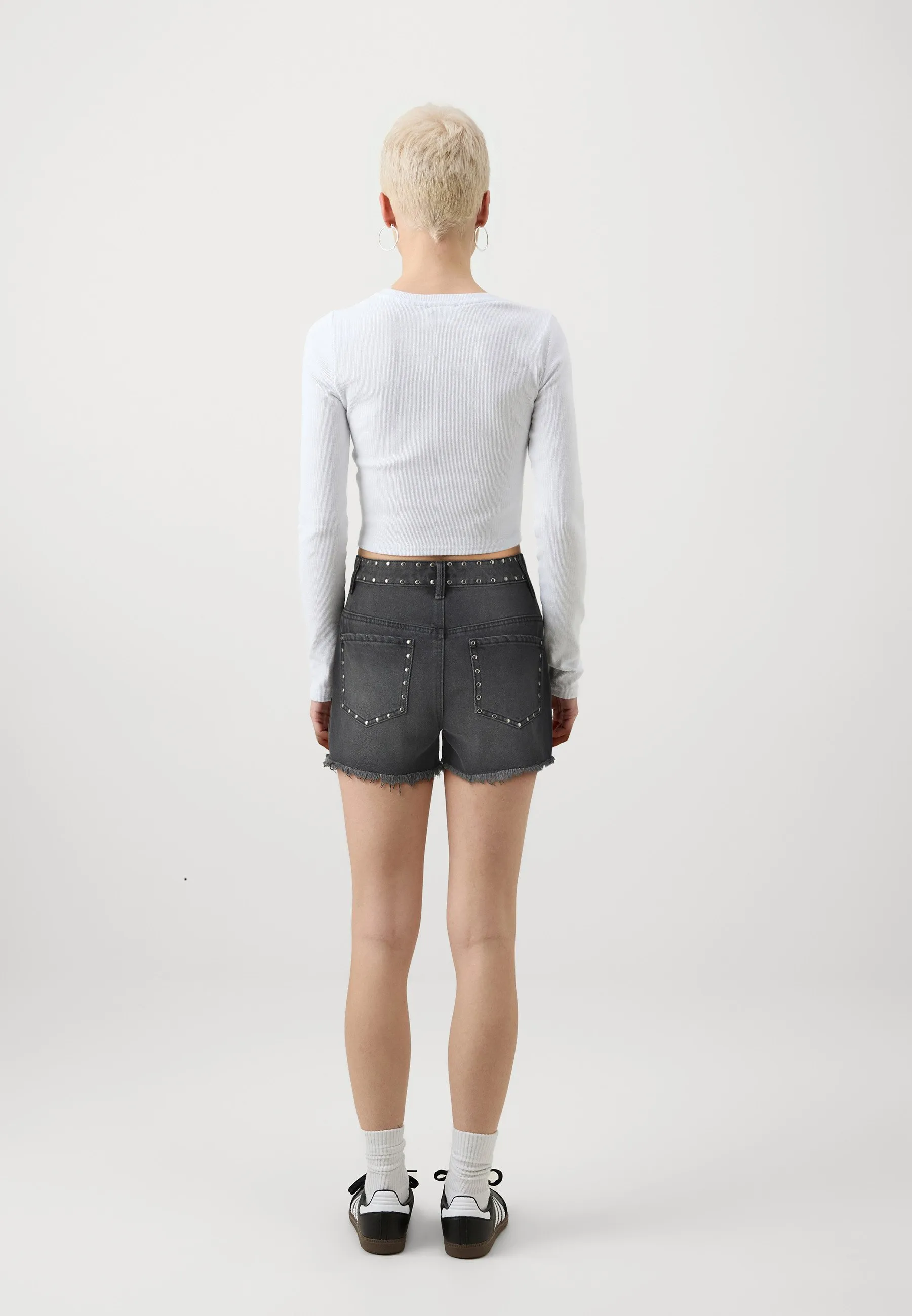 ONLPACY STUDDED - Shorts di jeans