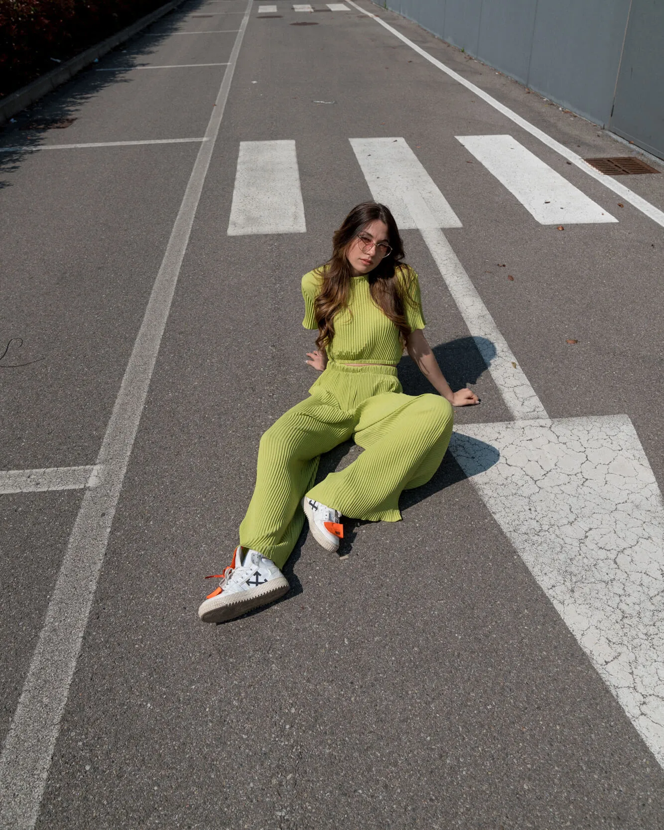 Pantalone a palazzo plissettato verde chiaro