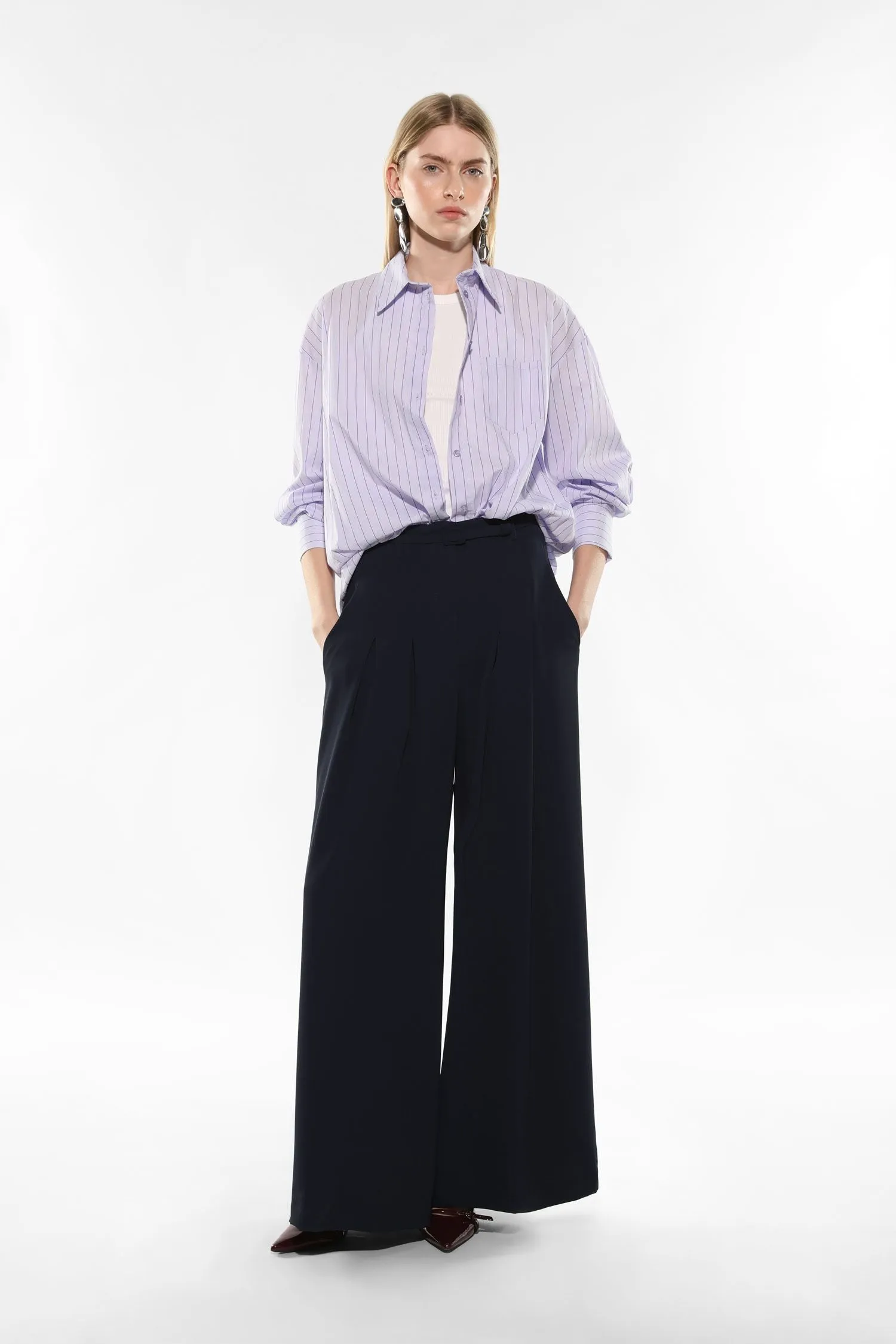 Pantaloni a palazzo monocolour con pinces e cintura IMPERIAL