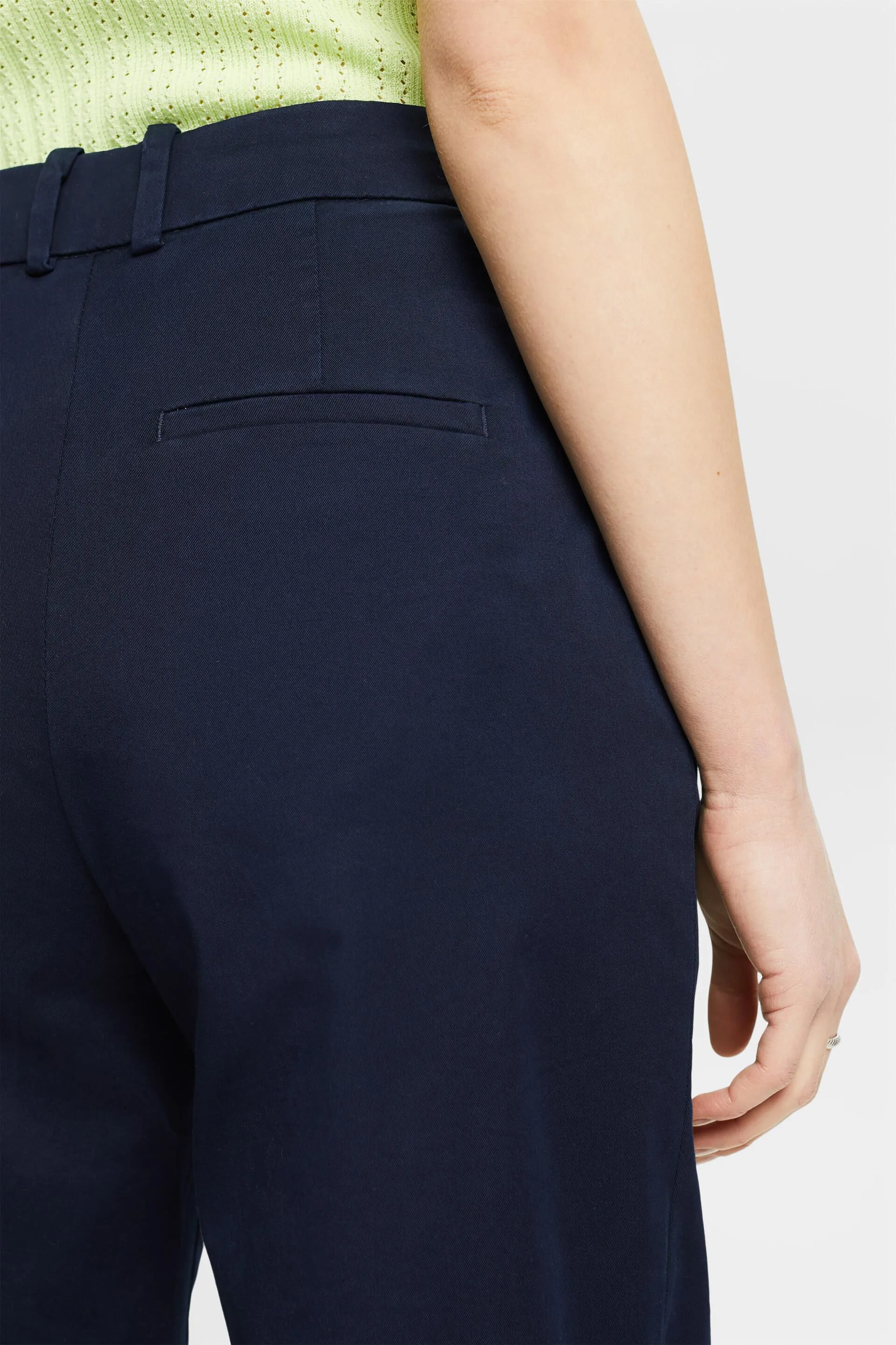 Pantaloni chino a gamba larga