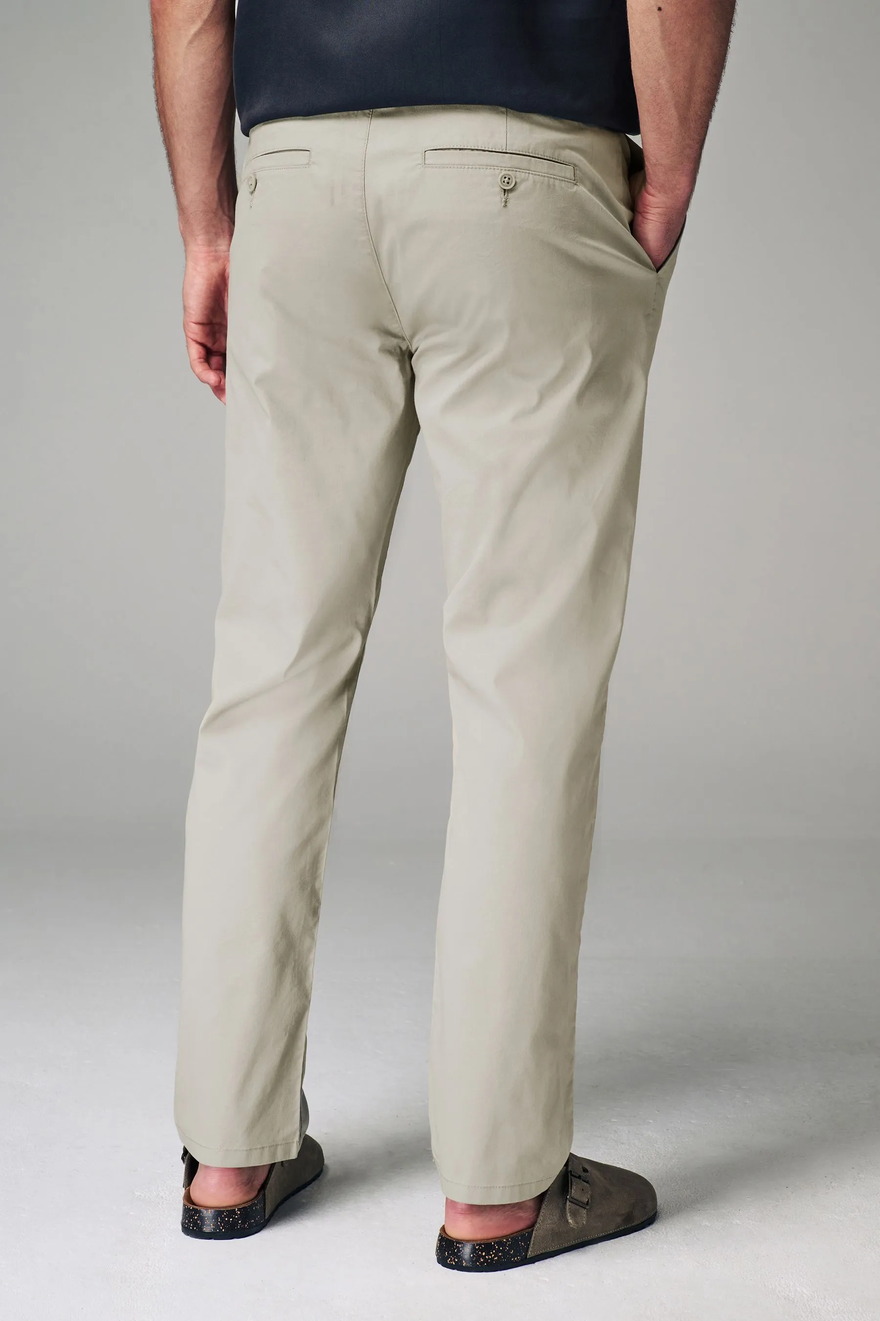 Pantaloni chino elasticizzati estivi