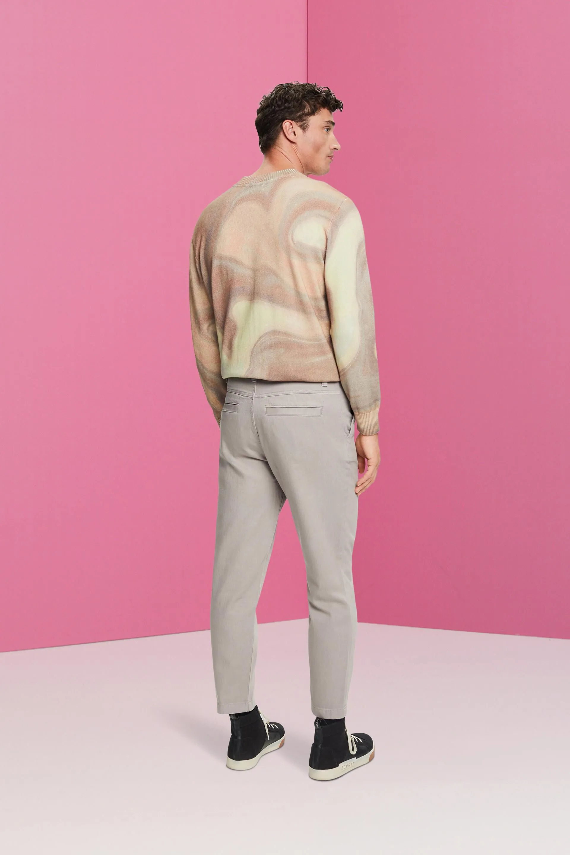 Pantaloni in cotone, taglio ampio tapered