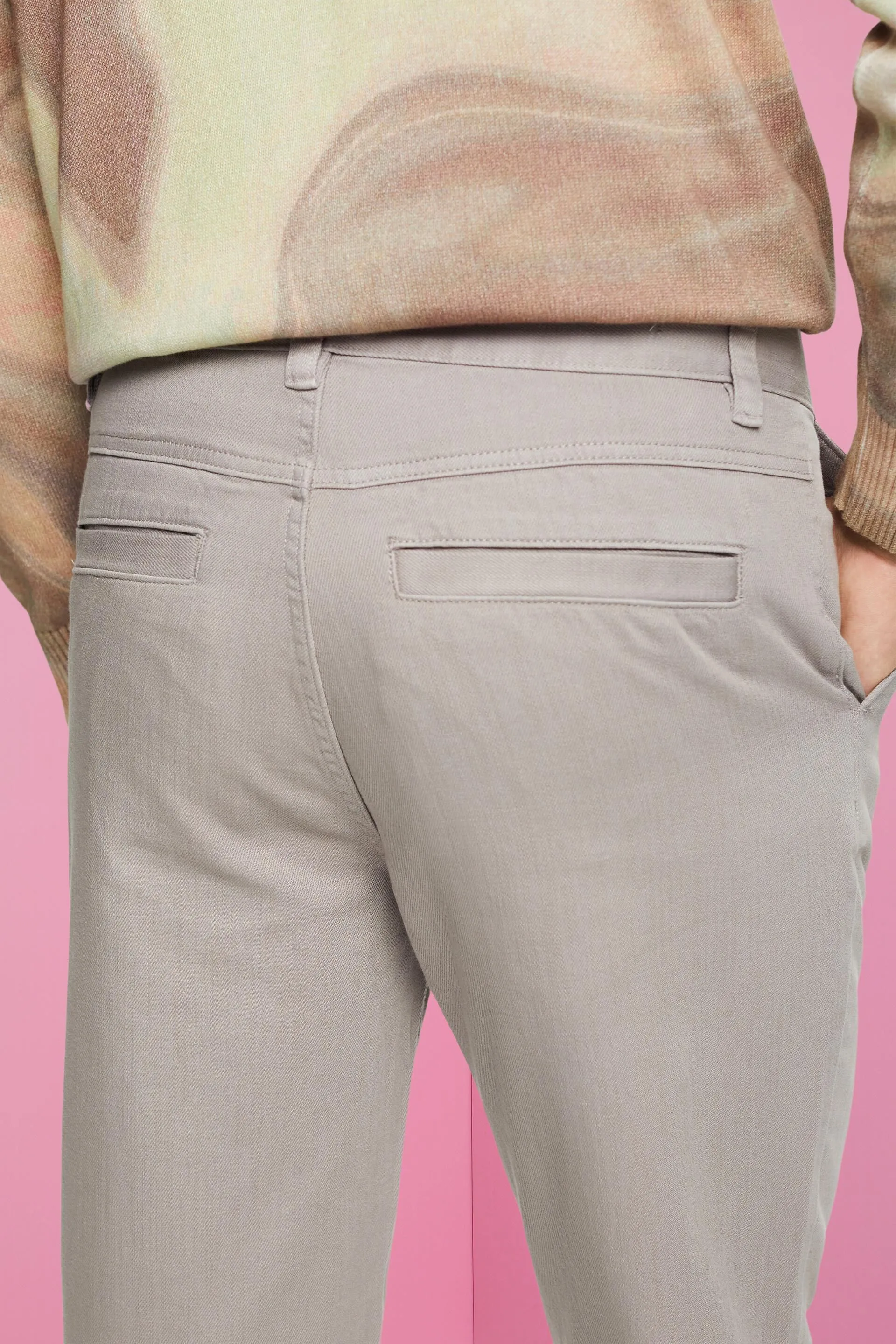 Pantaloni in cotone, taglio ampio tapered
