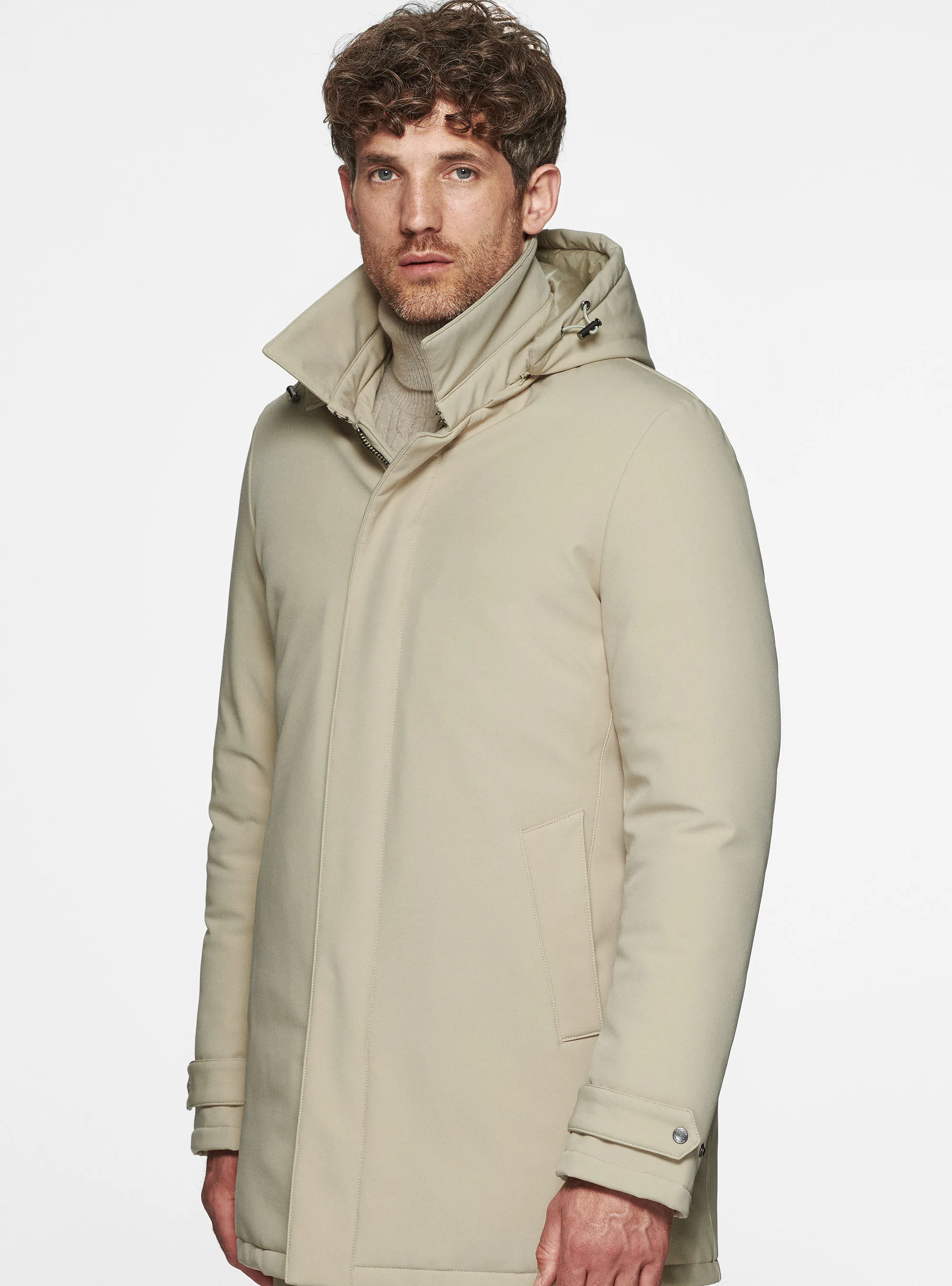 Parka tecnico con cappuccio