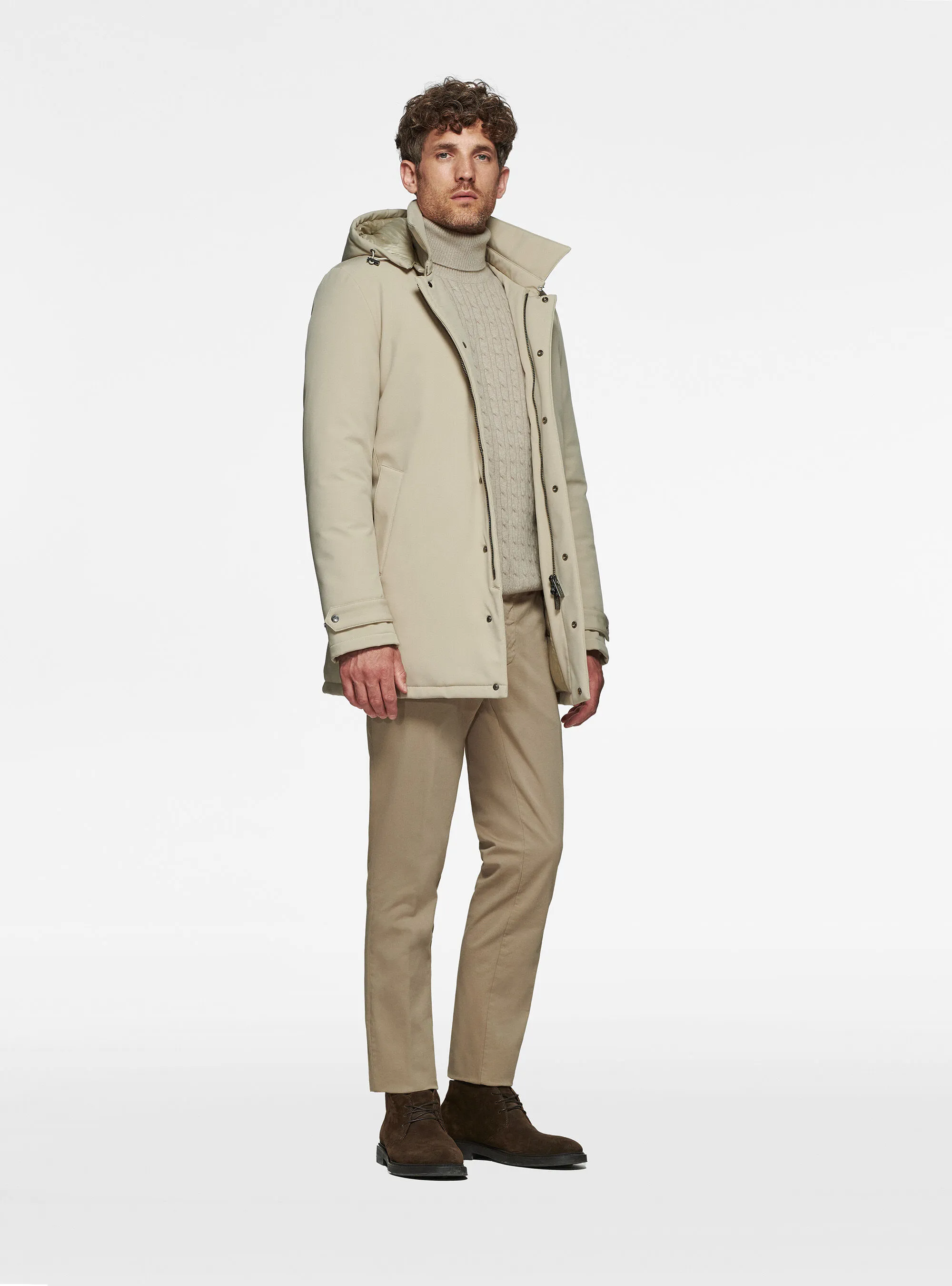 Parka tecnico con cappuccio