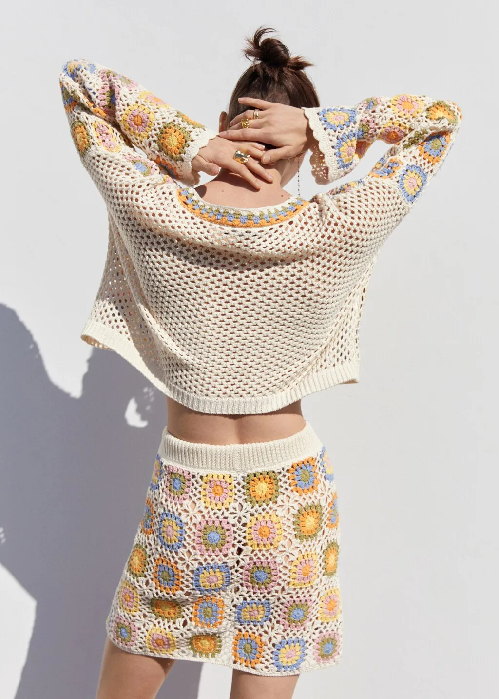 Pullover crochet maniche scampanate