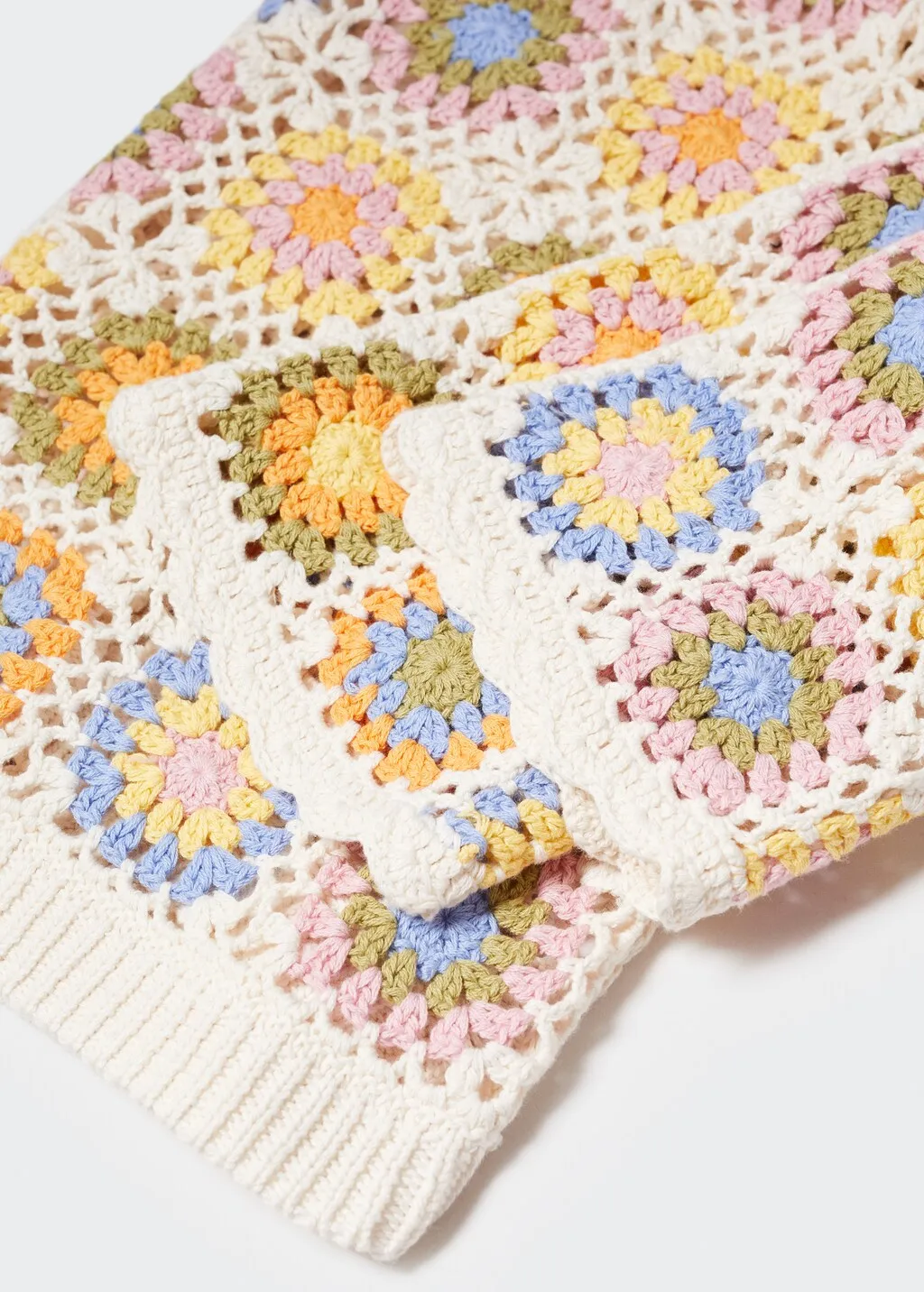 Pullover crochet maniche scampanate