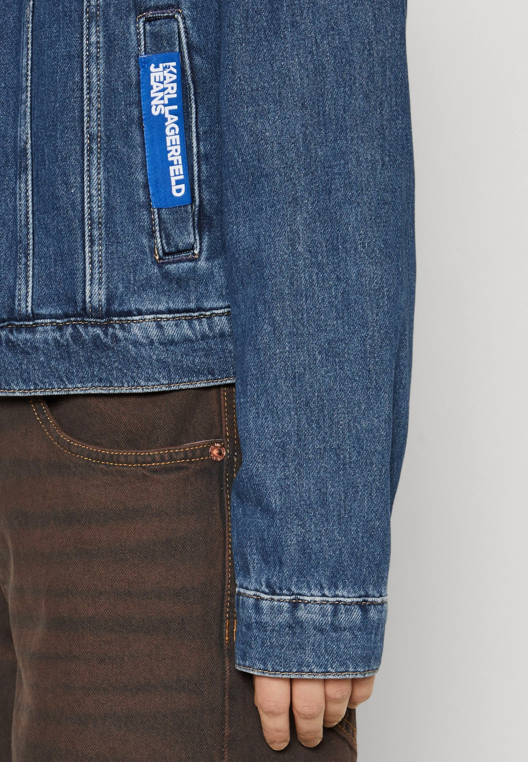 REGULAR JACKET - Giacca di jeans
