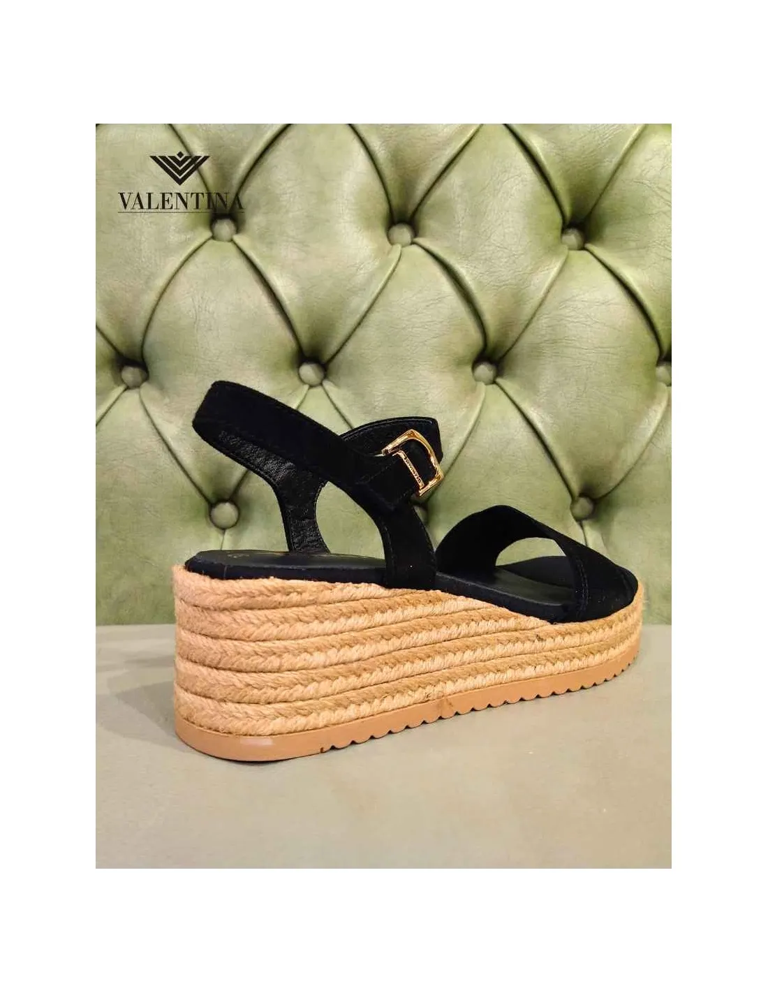Sandali estivi con zeppa