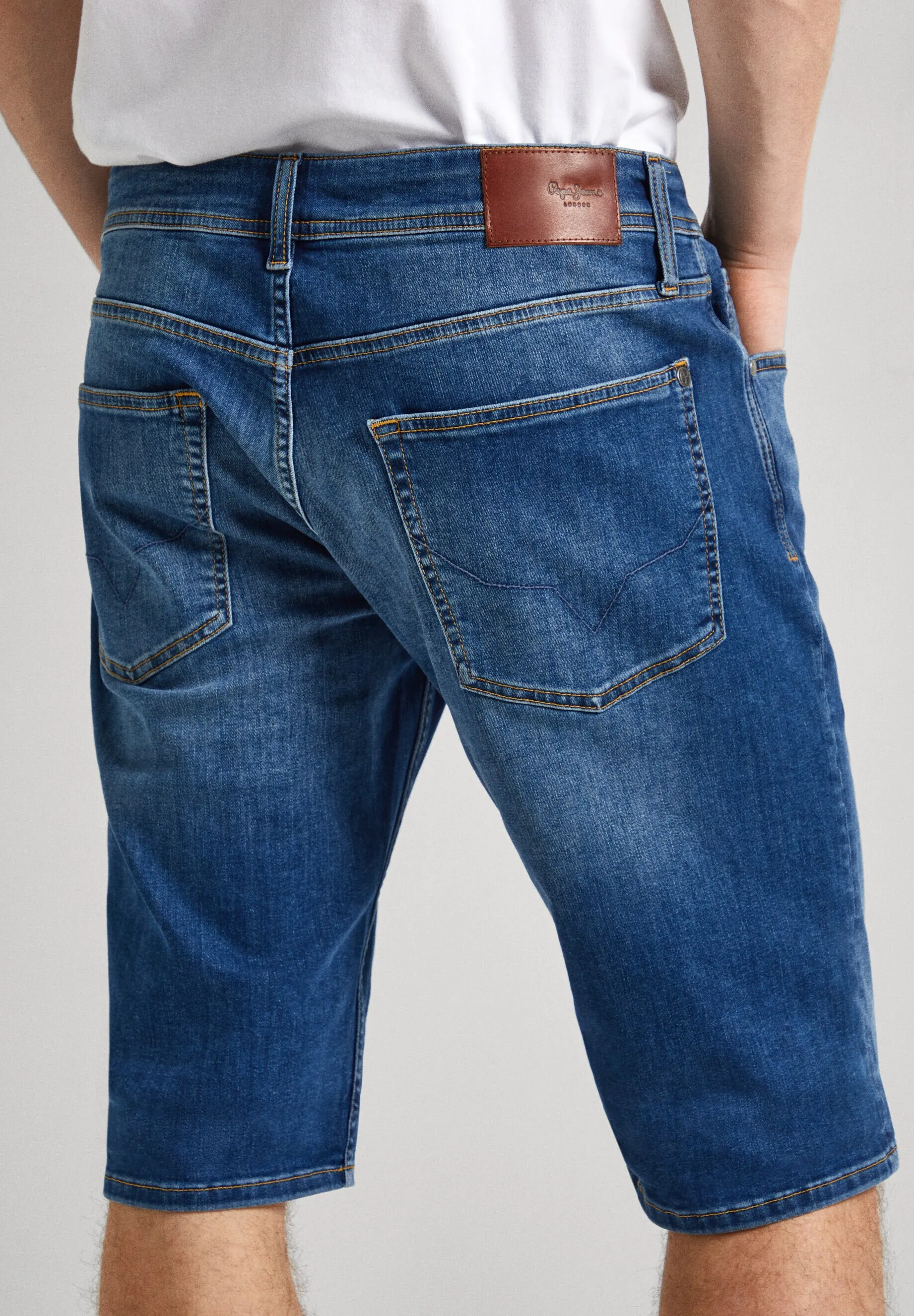 STRAIGHT  - Shorts di jeans