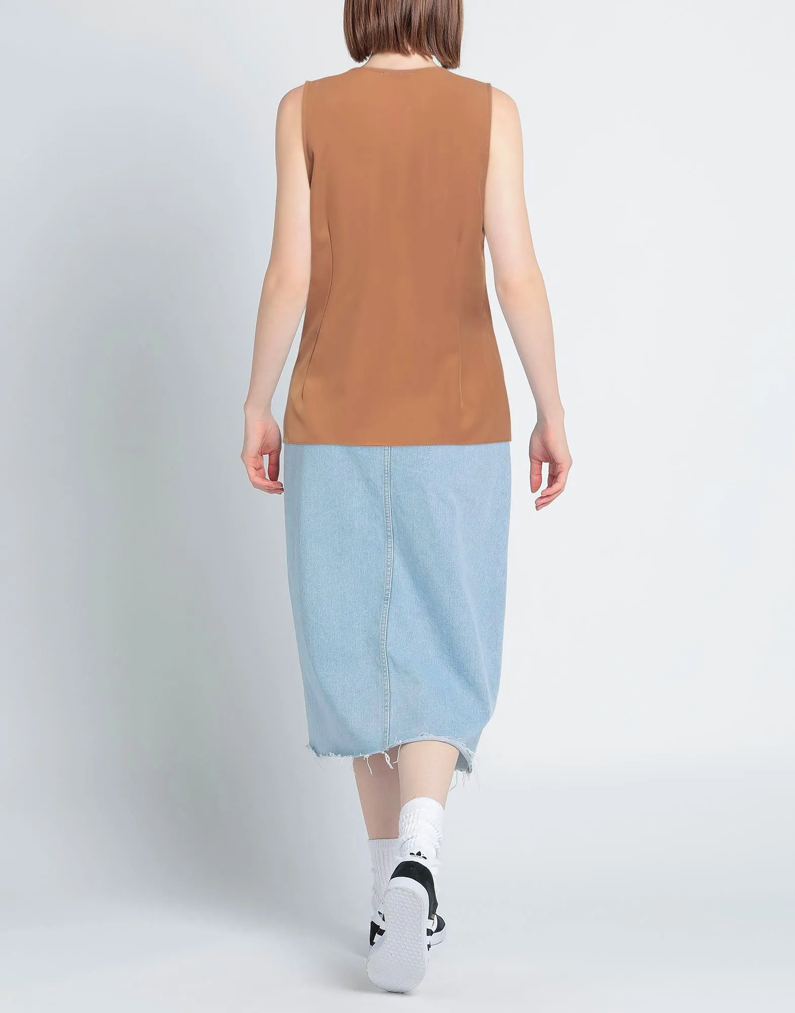 TOP CAMMELLO IN RASO