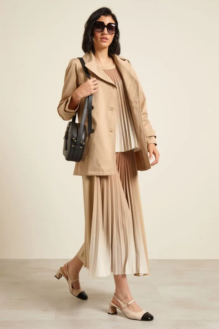 Trench in gabardina