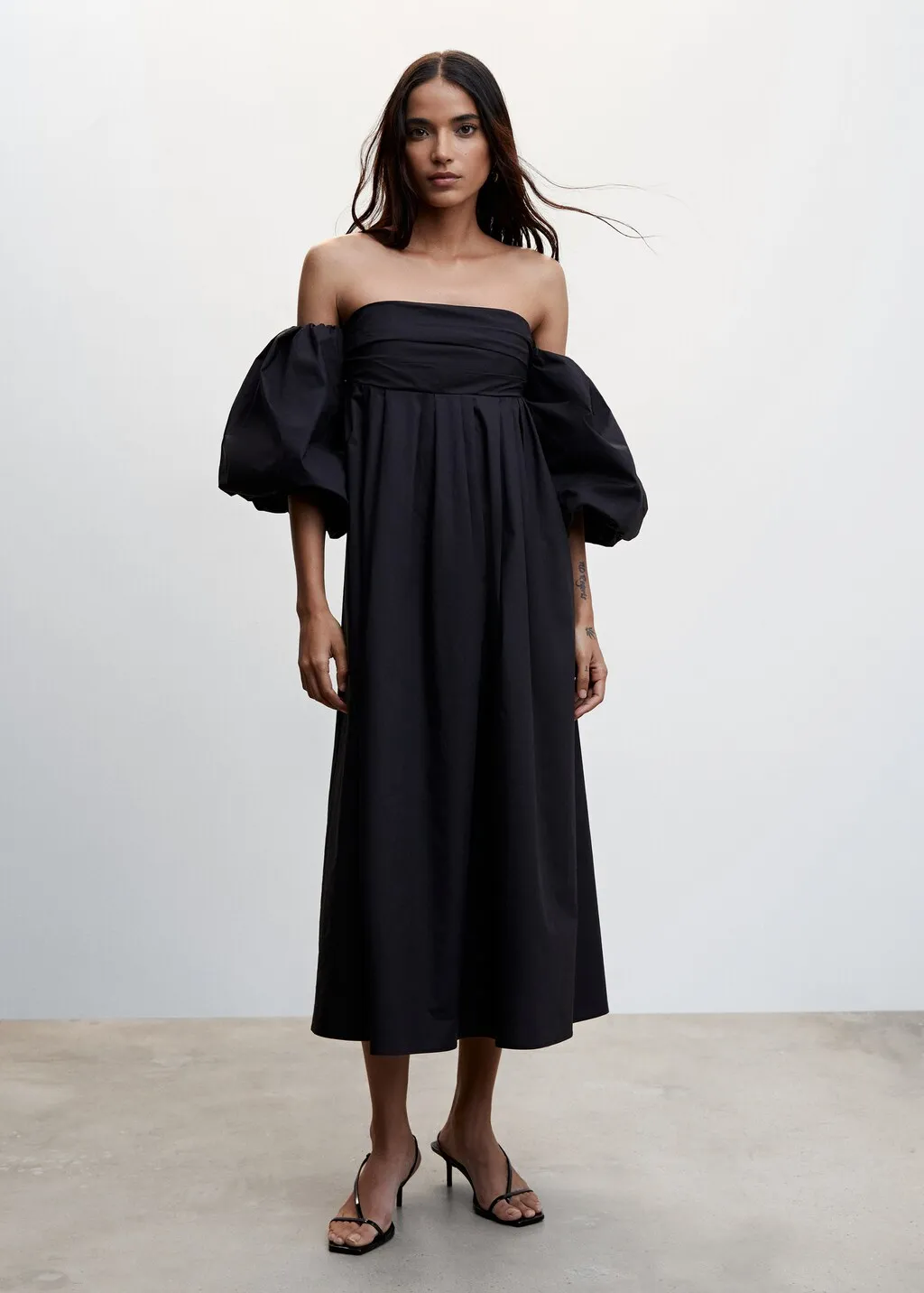 Vestito midi maniche a palloncino